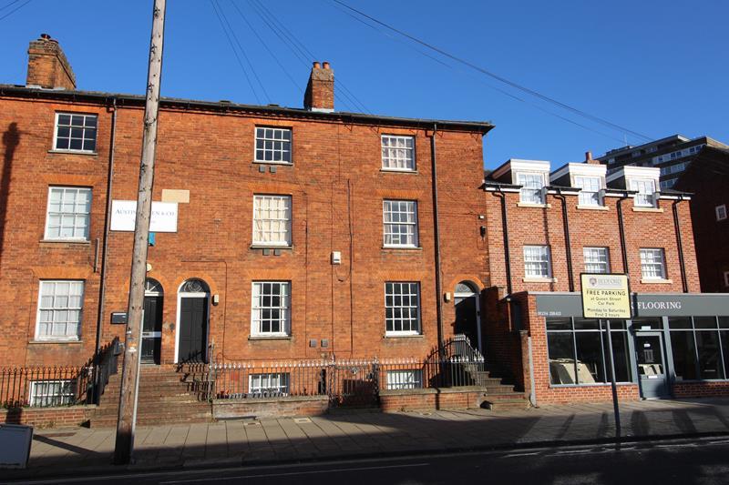 Property Image 490f6173-4ca2-4265-bceb-e759f1dde955