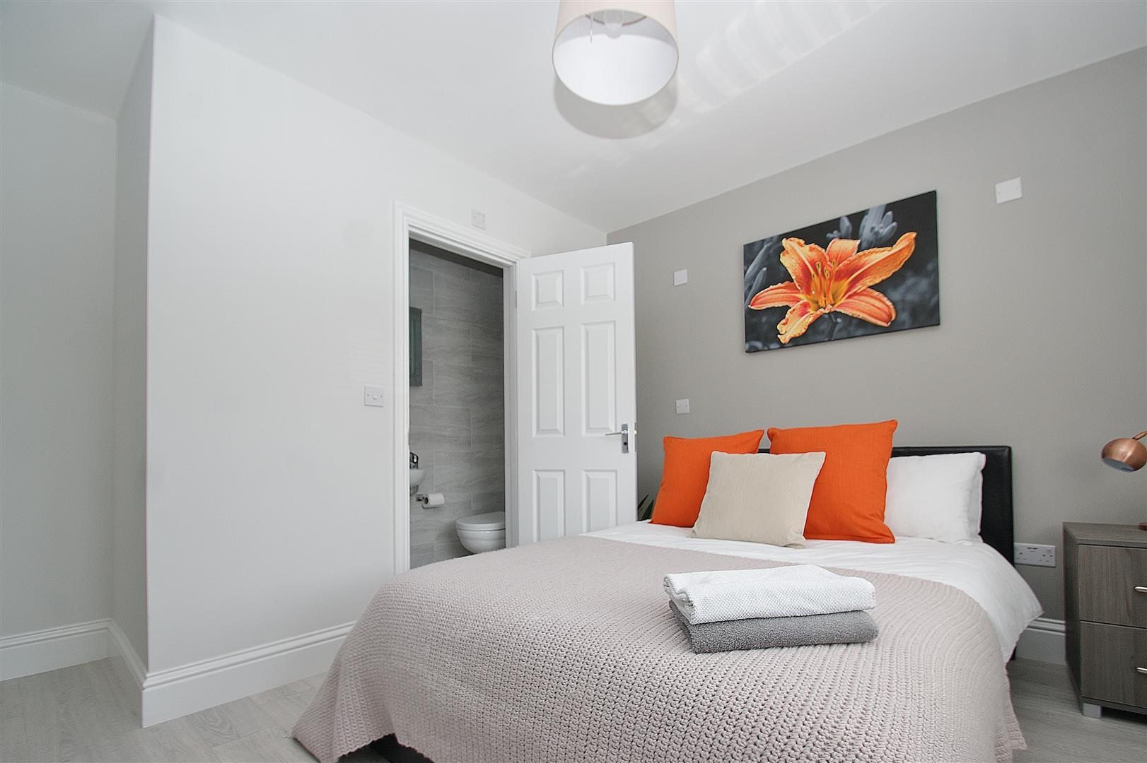 Property Image 49211654-0ae3-4648-9c2a-95ea62521e71