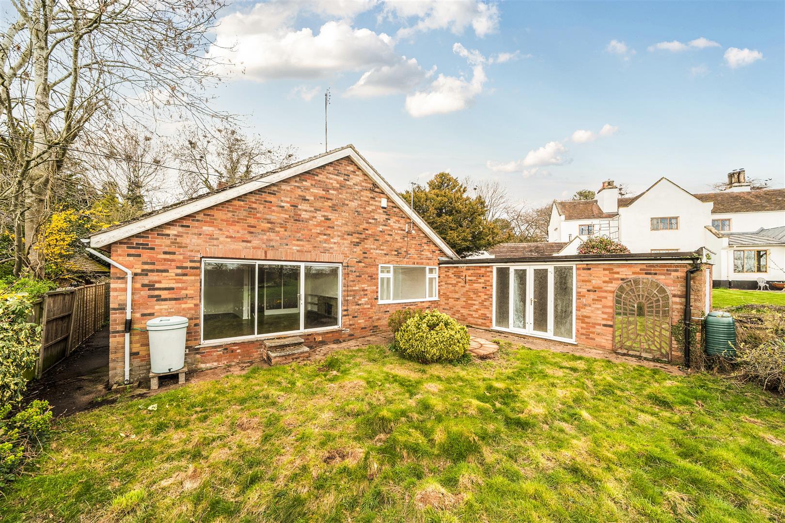 Property Image 492d9cdf-8b9c-40ae-8cc6-284e3d94176e