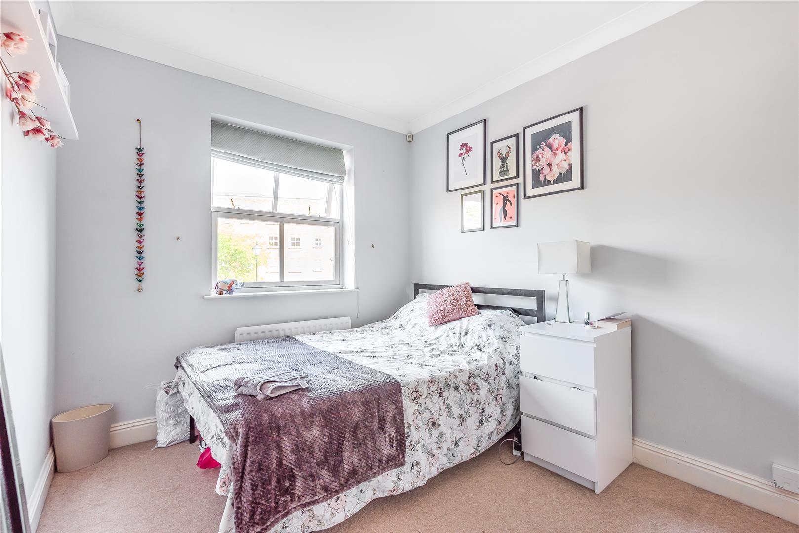 Property Image 49365857-f579-4093-9522-41f6f4da15eb