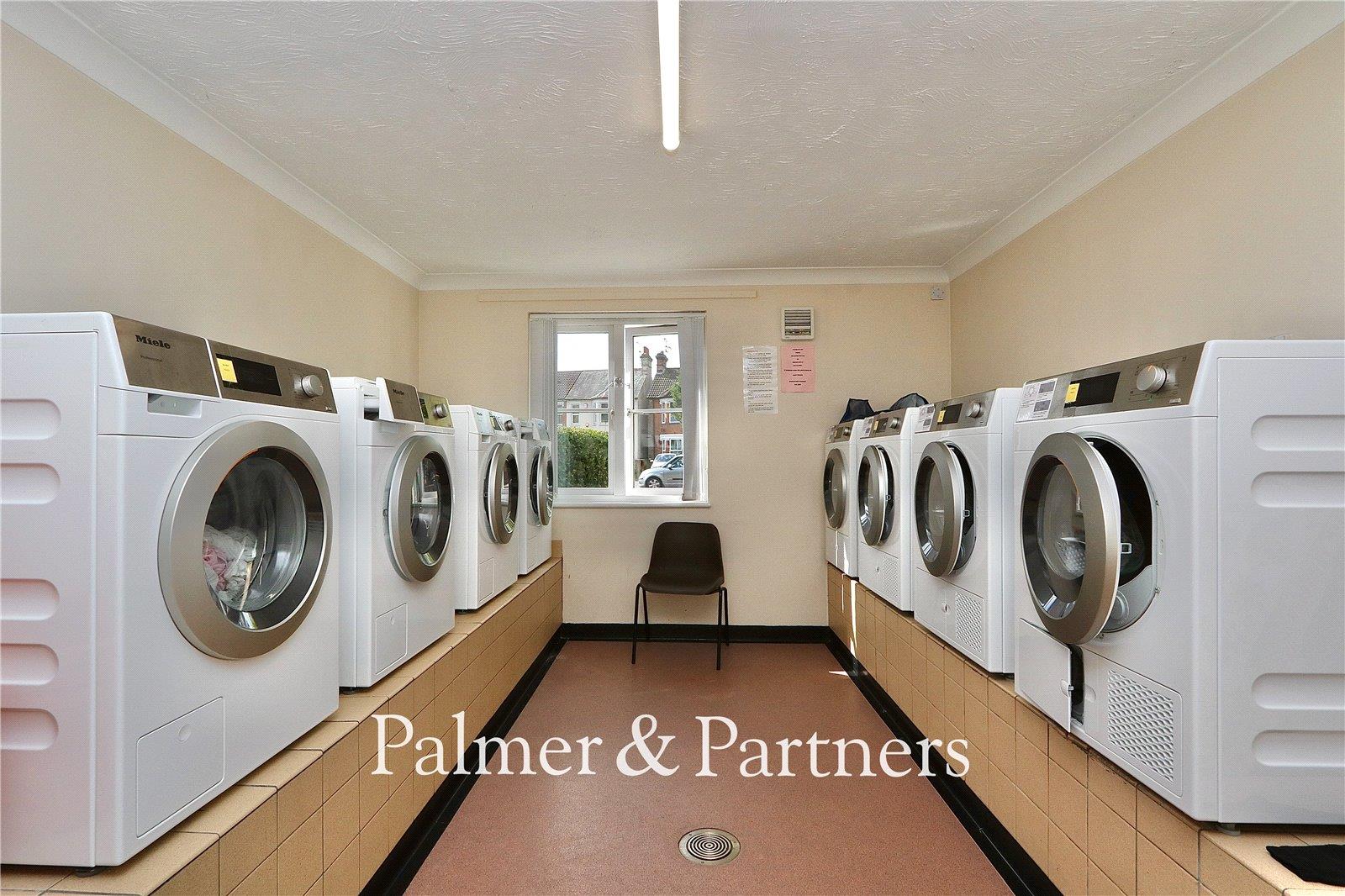 Property Image 49412093-471c-45f5-86f1-cfdb0a2ccd46