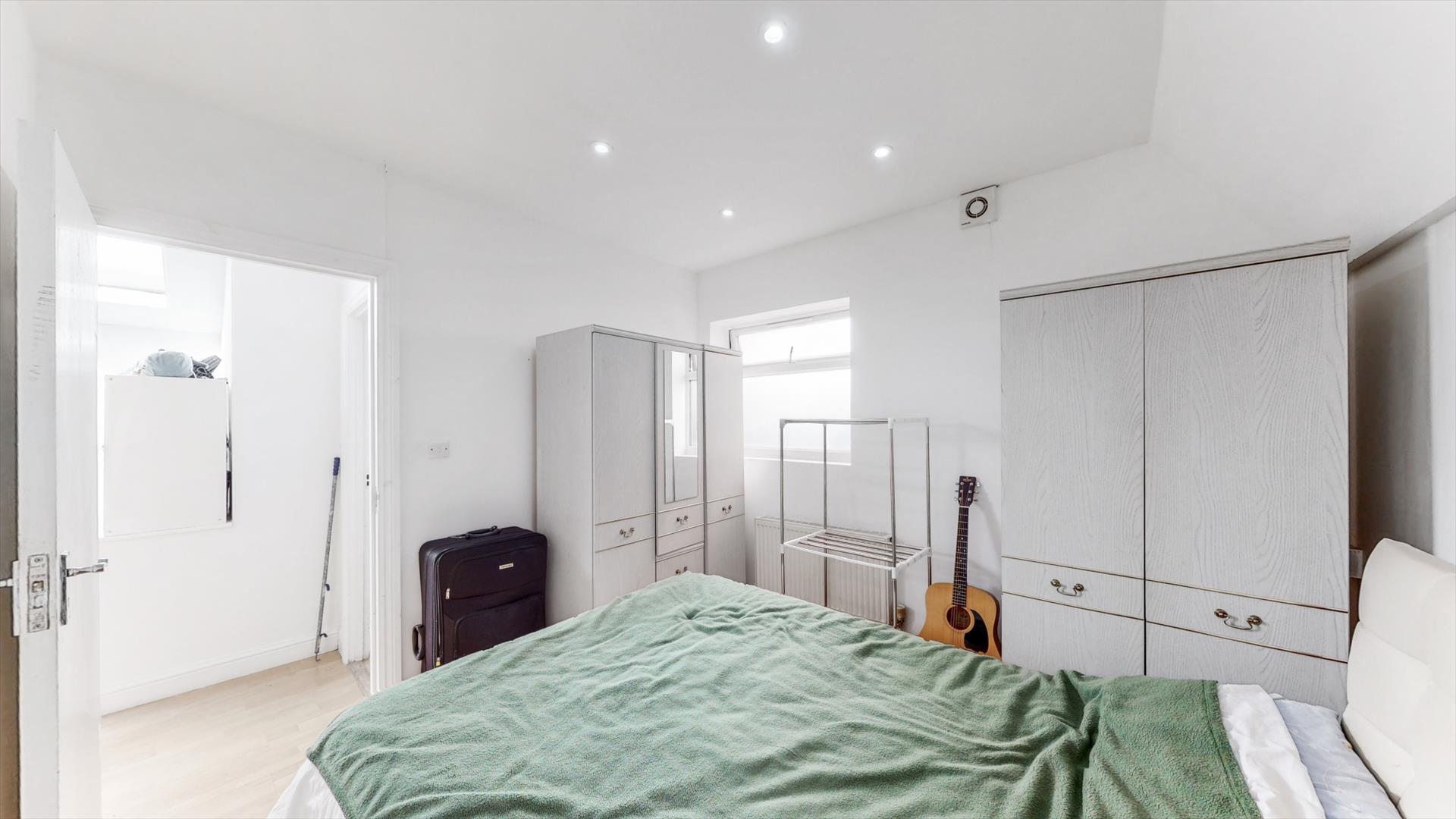 Property Image 4946115d-195d-4f60-b742-e40af6426a59