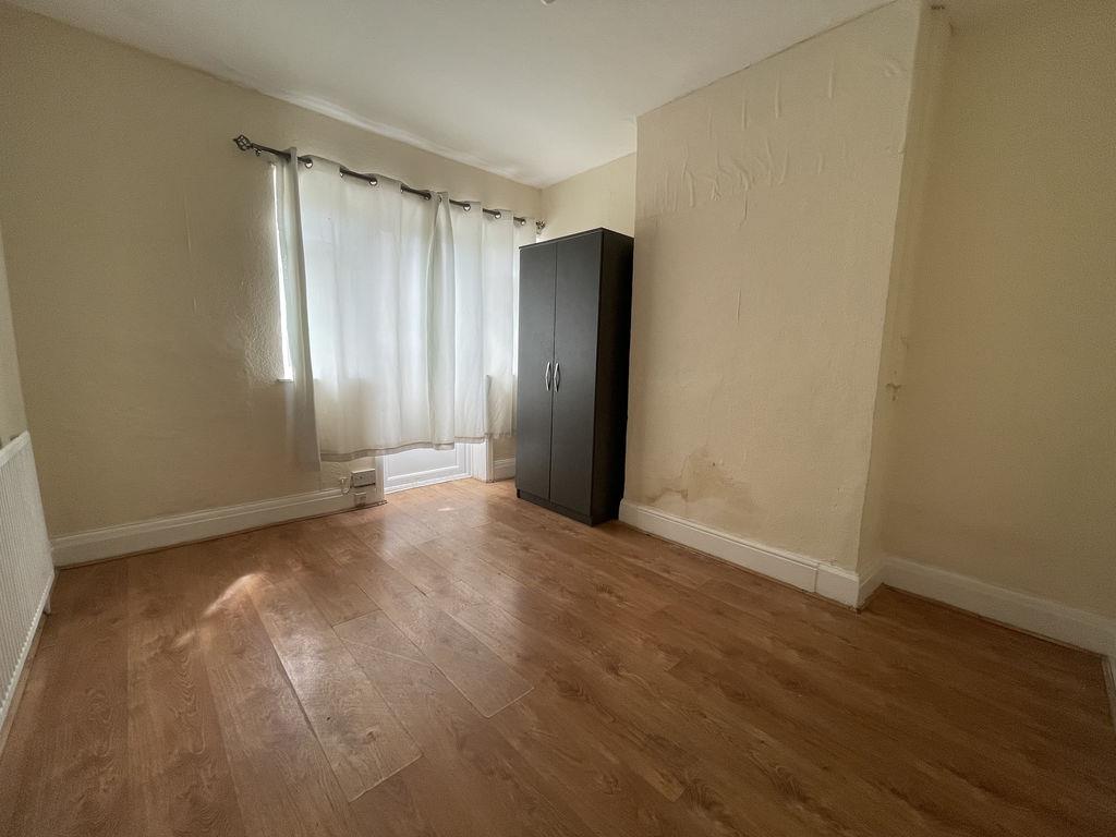 Property Image 494eb4aa-3397-4bb8-886a-e40c092e8677