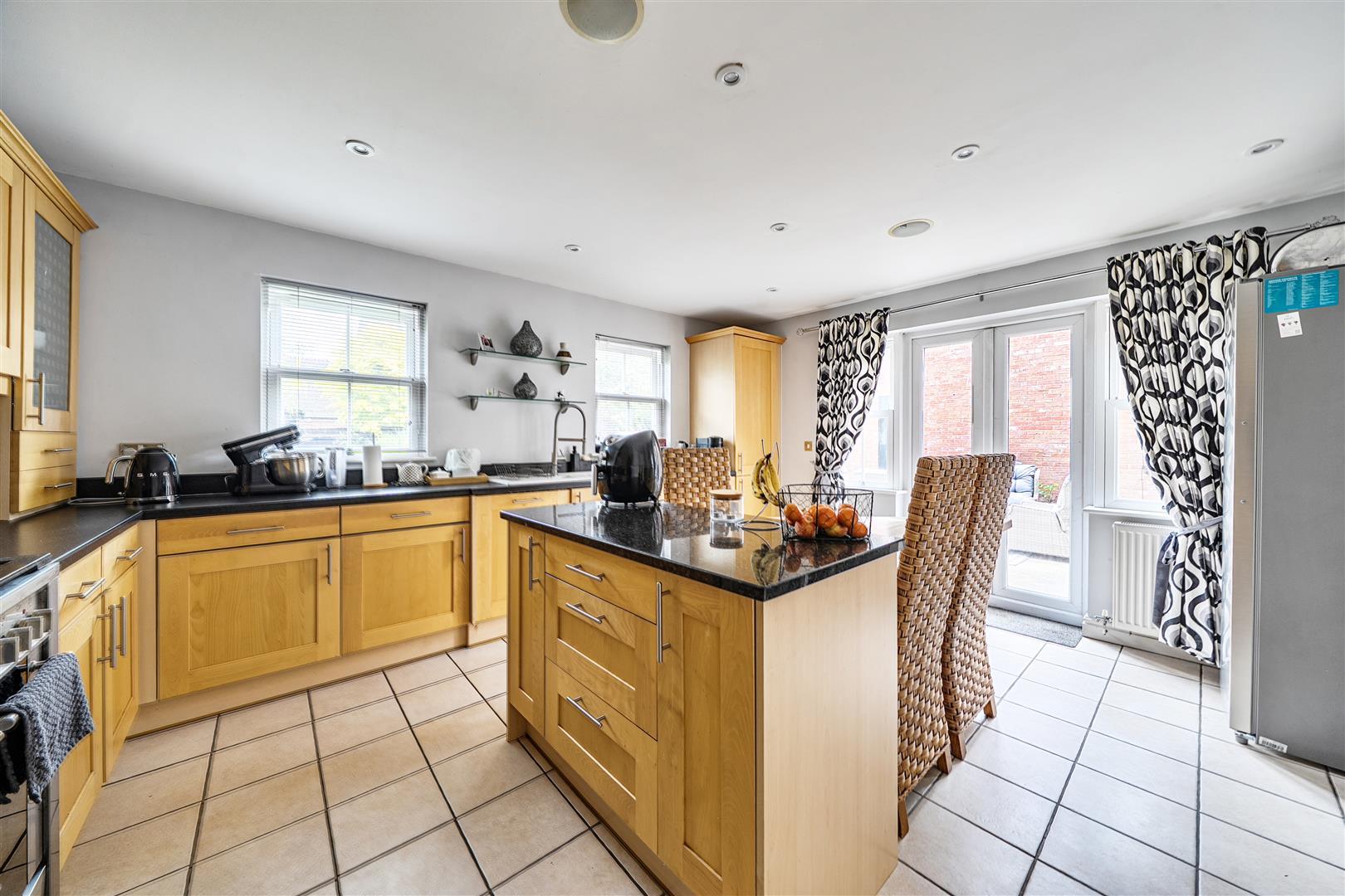 Property Image 4950ffe8-64f0-4bea-bfb4-5ec03f492858
