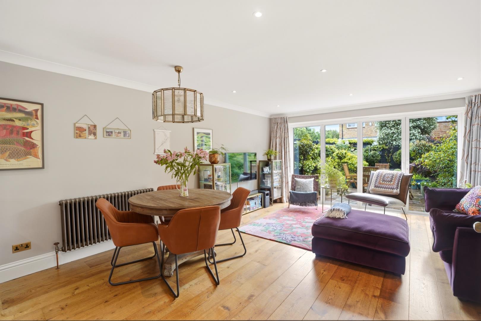 Property Image 495d5c68-1100-4d28-83c3-0b0beee3f414