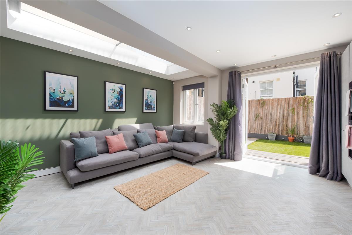 Property Image 49655204-70d9-4723-accf-f13d03d670b4