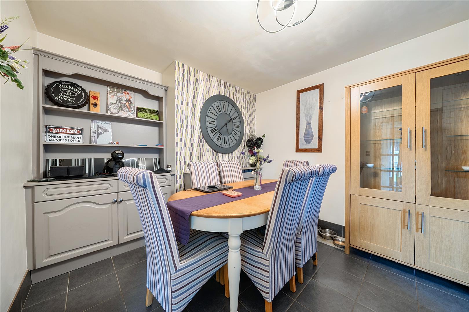Property Image 49731a61-a465-45f6-8dbd-6932a101c9f9