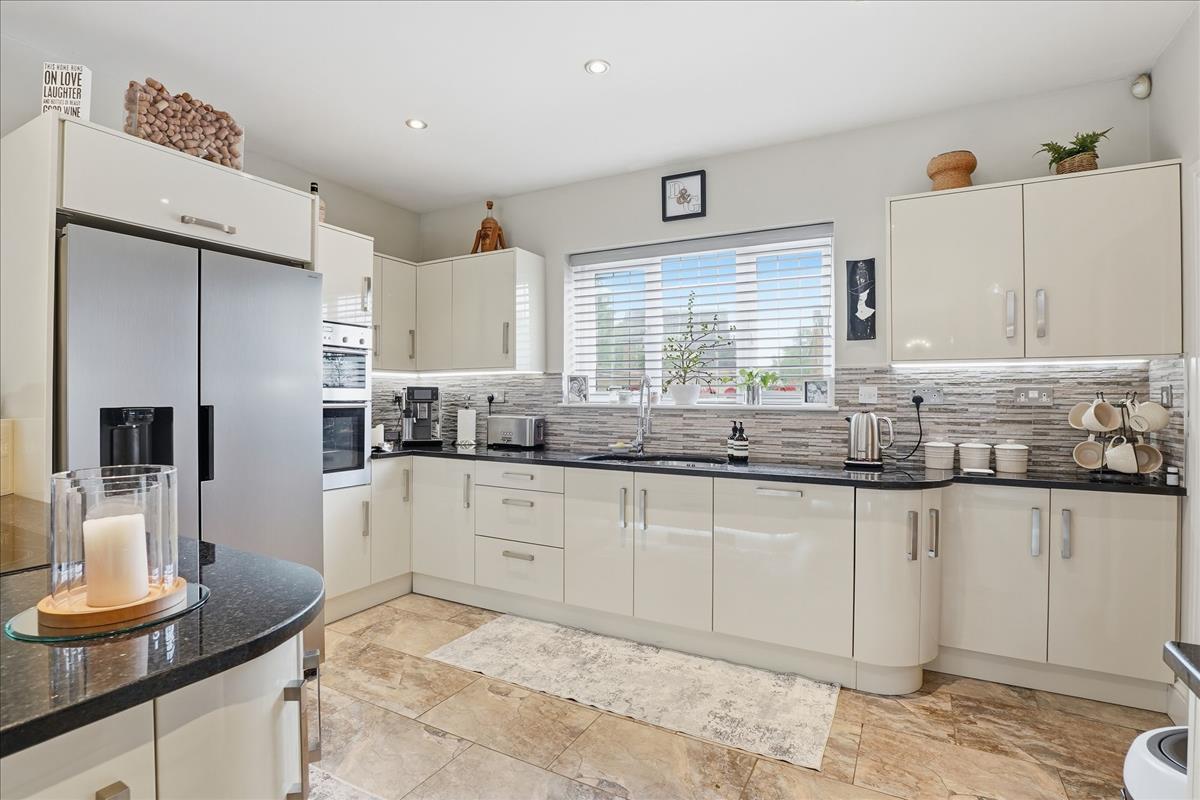 Property Image 498fb446-f8b6-44f9-bdc7-69097f4582d8