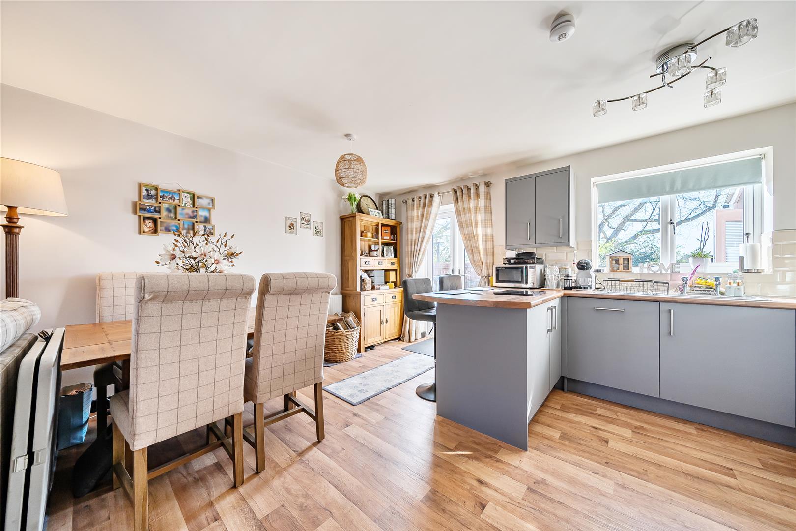 Property Image 49992f9f-3689-42cd-ac0a-eb16f3d2f302