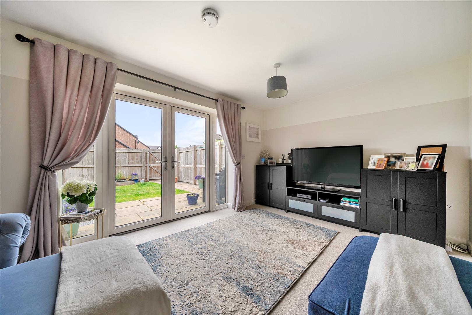 Property Image 49b6d4ae-e25f-4611-ac4d-697a4b375f74