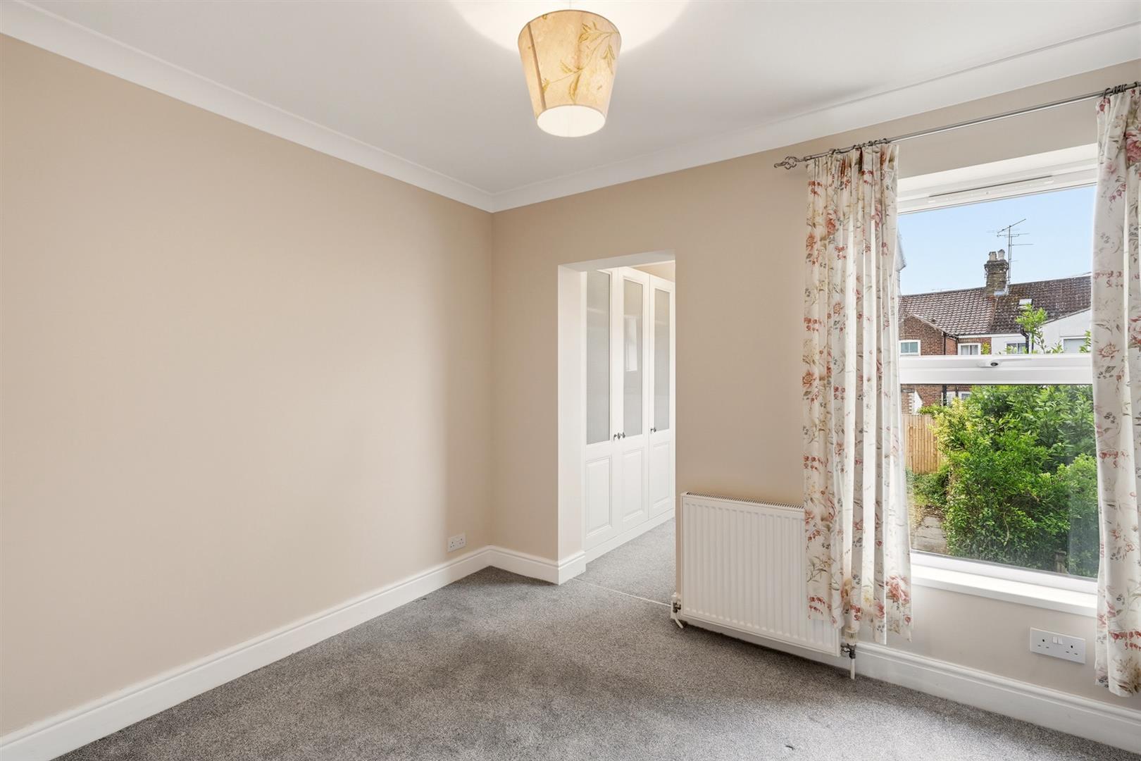 Property Image 49c7a78f-edef-473e-803f-44c4272340ee