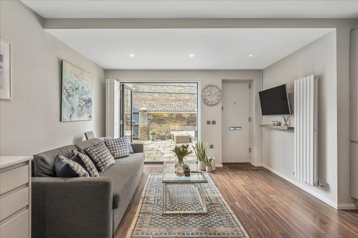 Property Image 49cf554c-26b9-44f2-abb4-285993de8735