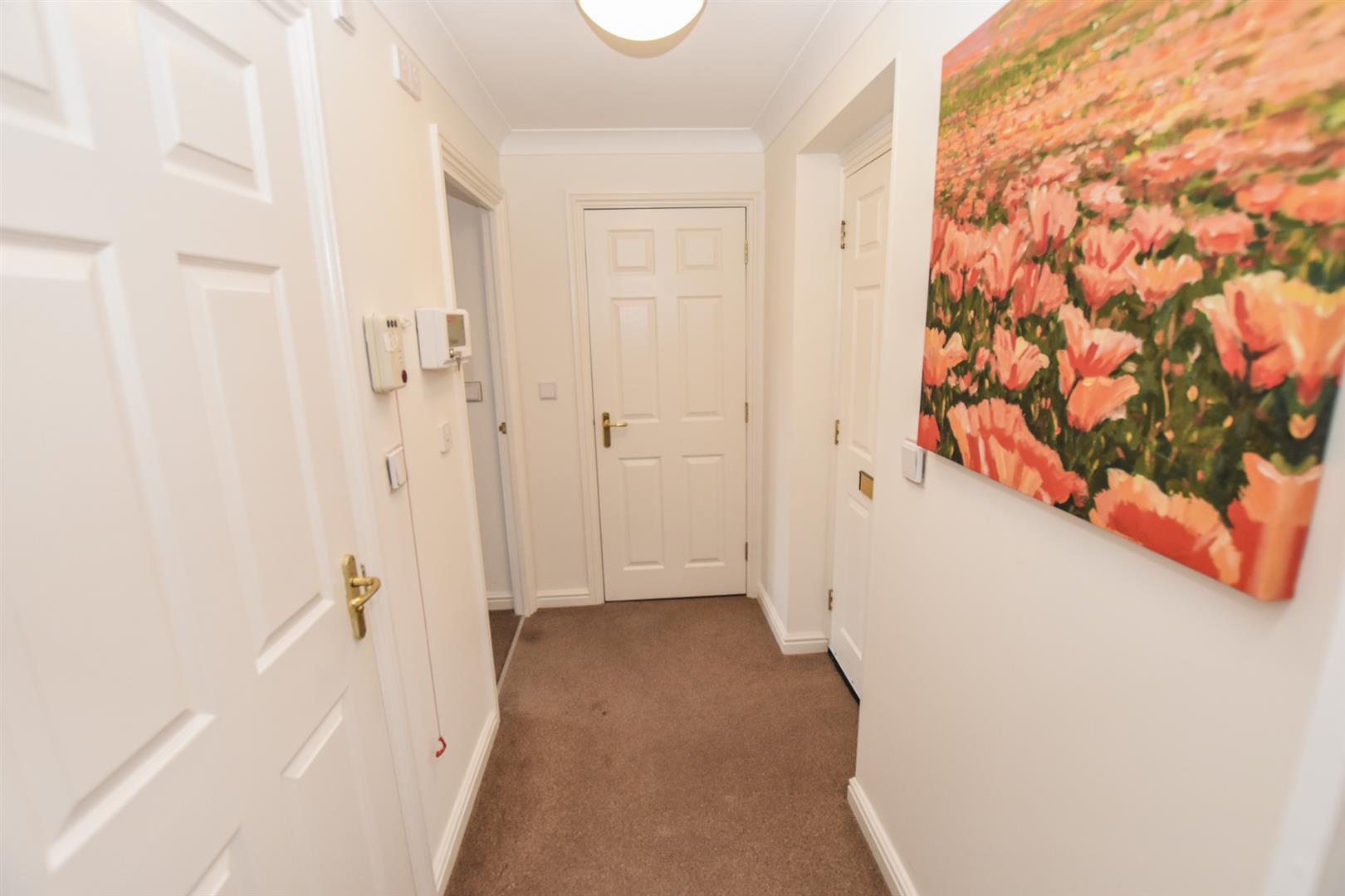 Property Image 49e37958-881a-4423-9300-946b65ad1463