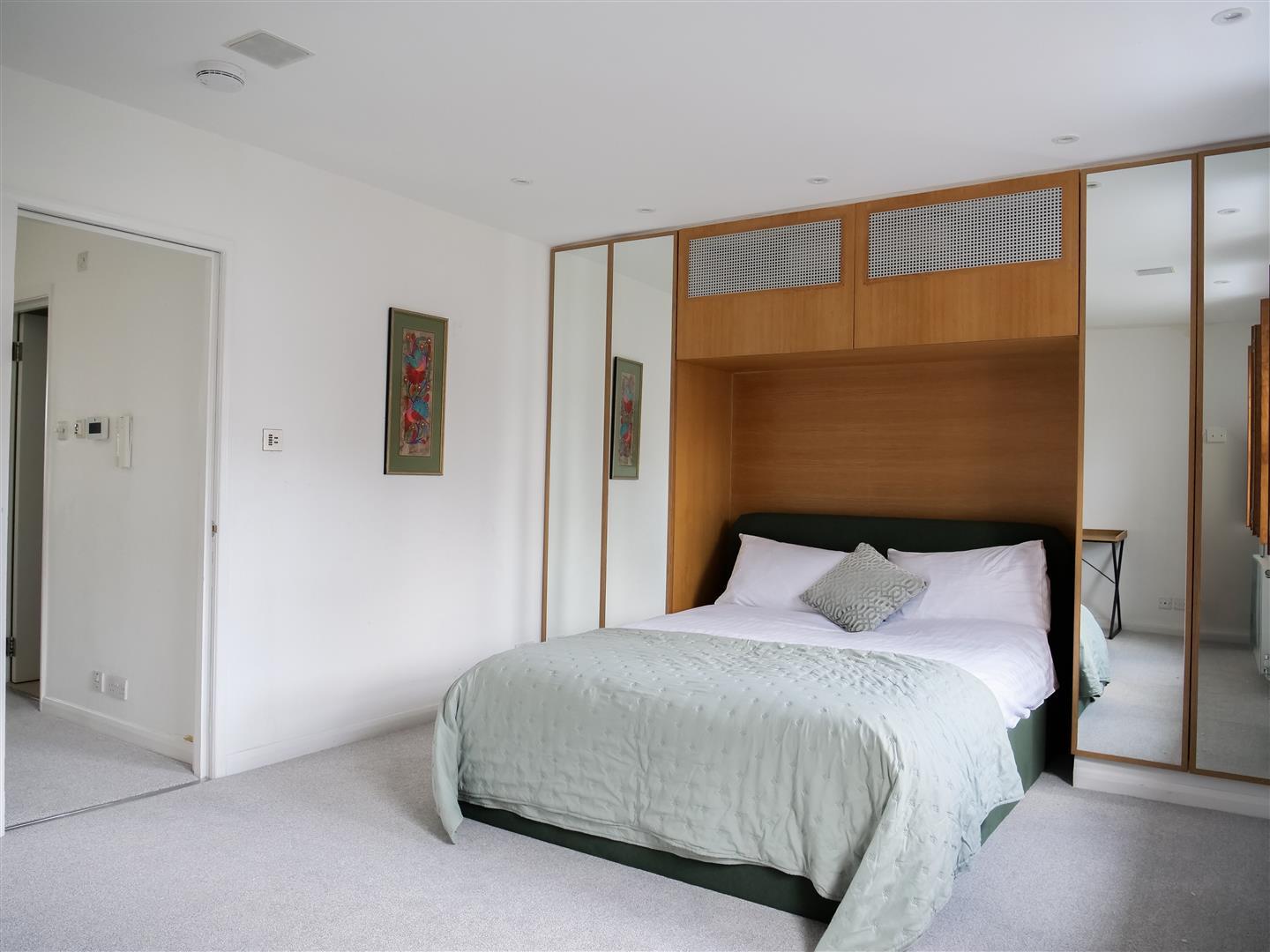 Property Image 49e6584c-6b44-4efe-a4f4-c6cfe922b586