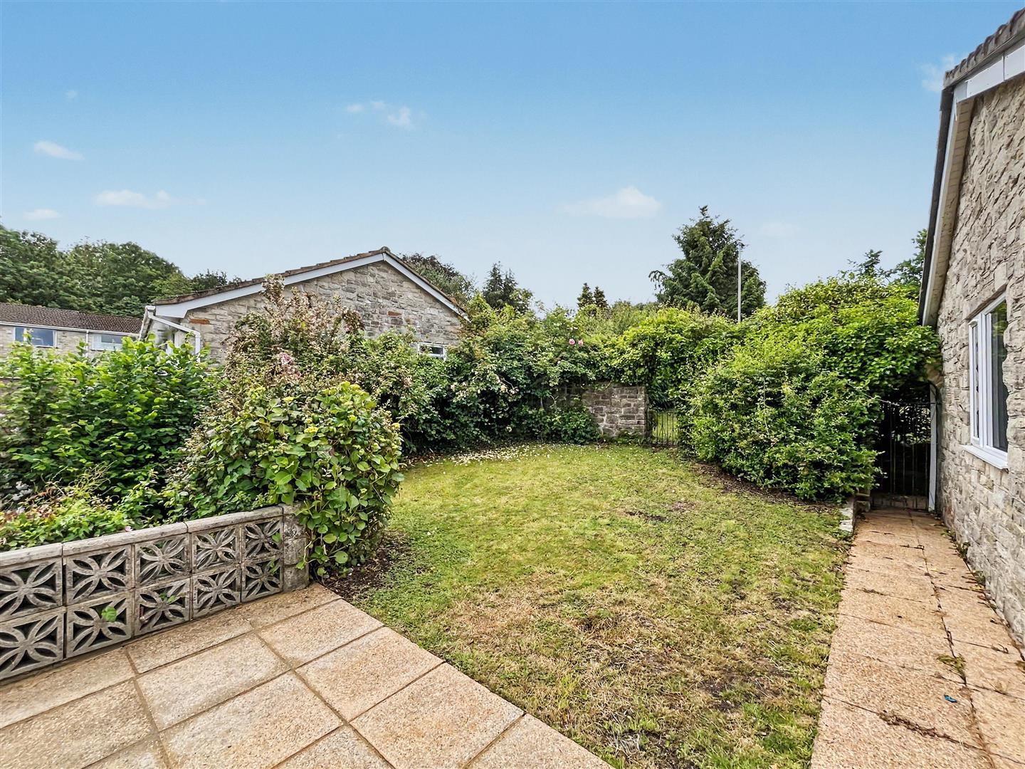 Property Image 49e86cbf-636c-4933-8707-e34b6fa1cfc6