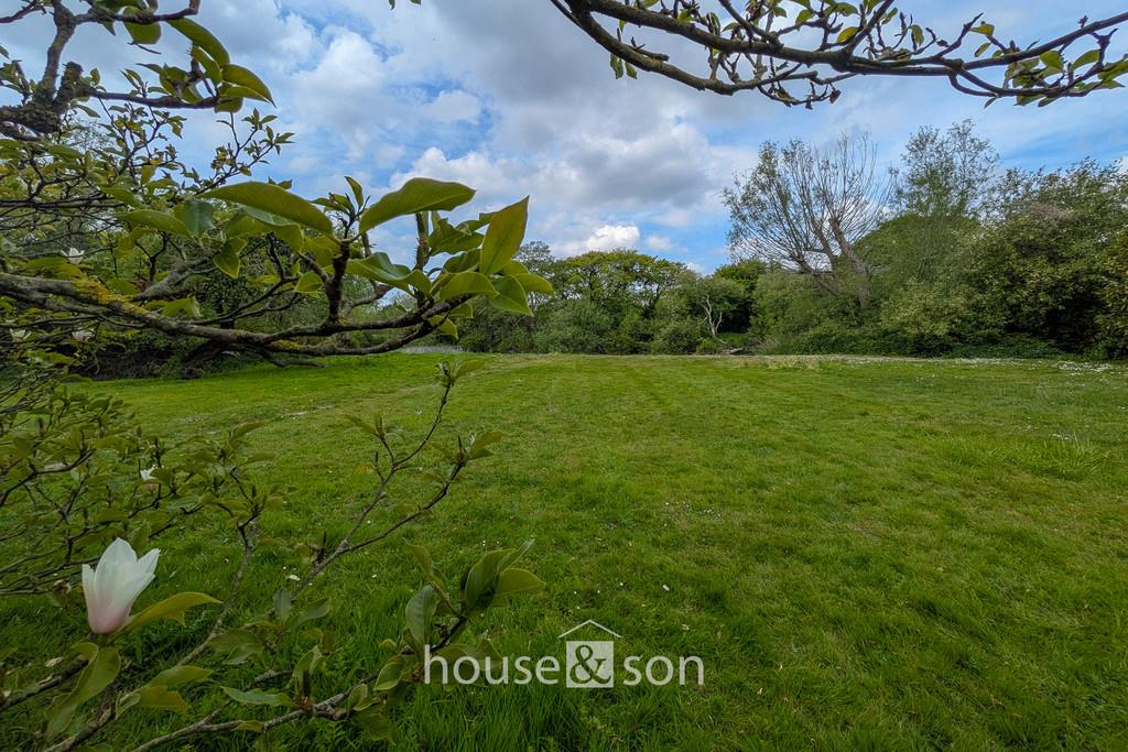 Property Image 49ea03e3-fdf0-492a-86f0-fc0162e7381a