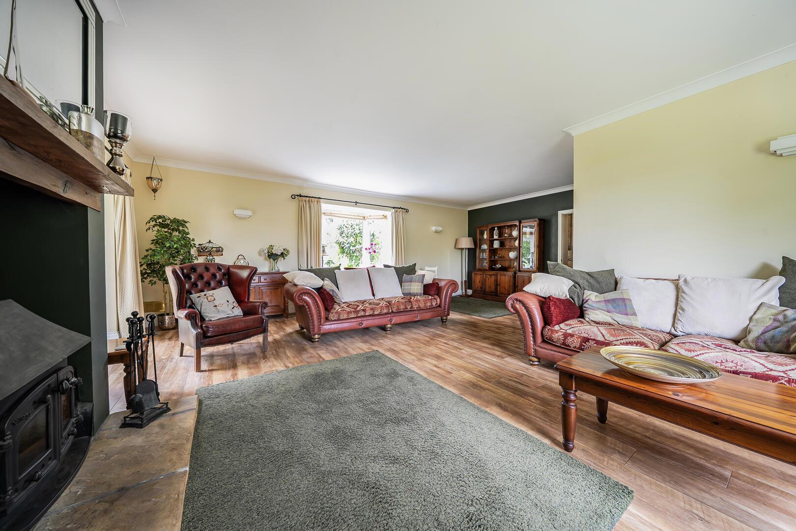 Property Image 49eb873d-1d8f-4774-bcd0-bd81bae890d0