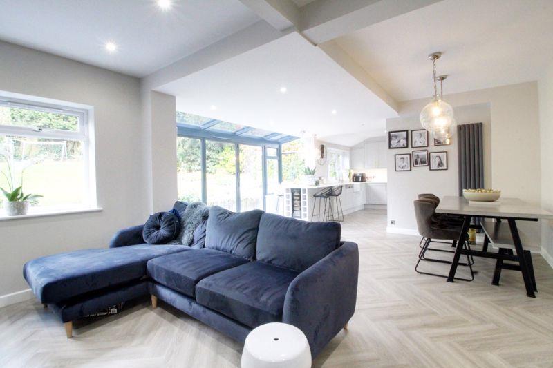 Property Image 49f19423-1e39-44fa-b253-200272cd2ec3