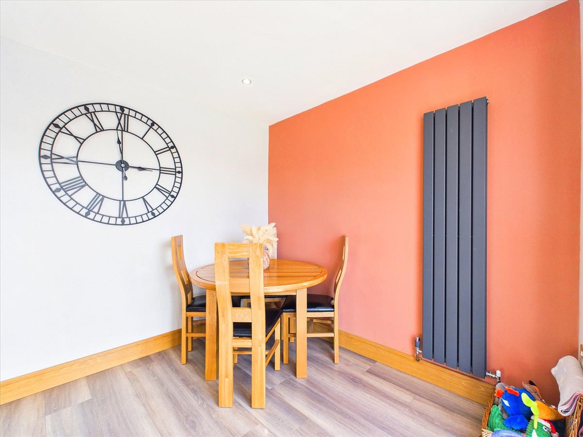 Property Image 49f3df88-f33d-4611-adb0-114b5518b083