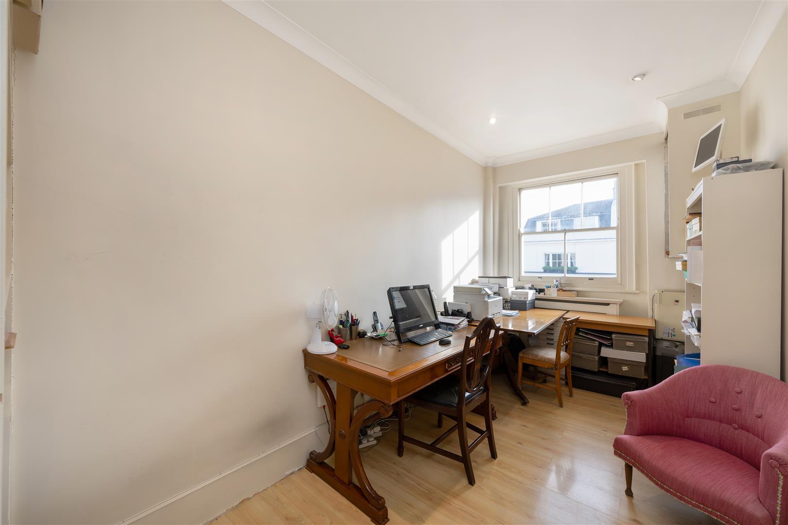 Property Image 49fa1f79-5642-4329-96d4-45fe992f25f9
