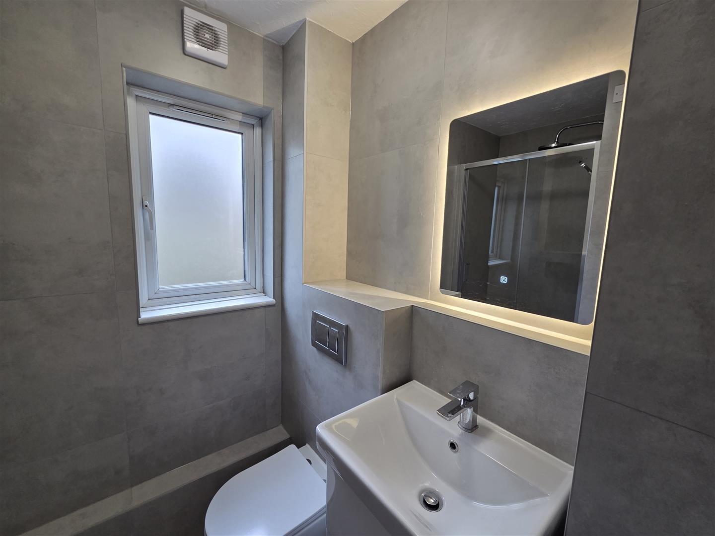 Property Image 49fa7f86-6103-4706-bd02-353f3655f22a