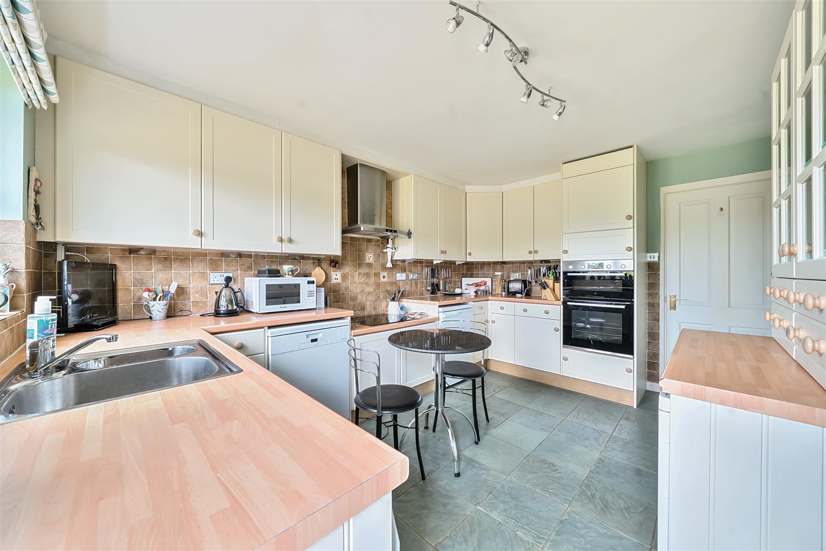 Property Image 4a1611fd-288b-49d6-8737-f693edfe4fe3