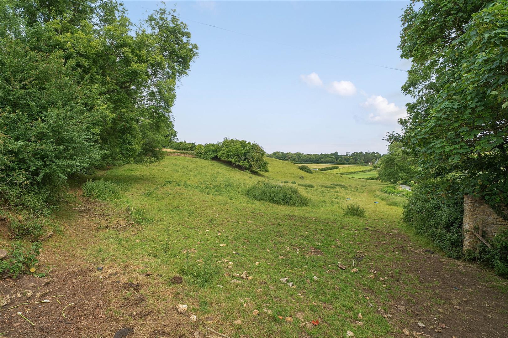 Property Image 4a1c5435-8f2a-46e3-864e-e4c0483dcd54