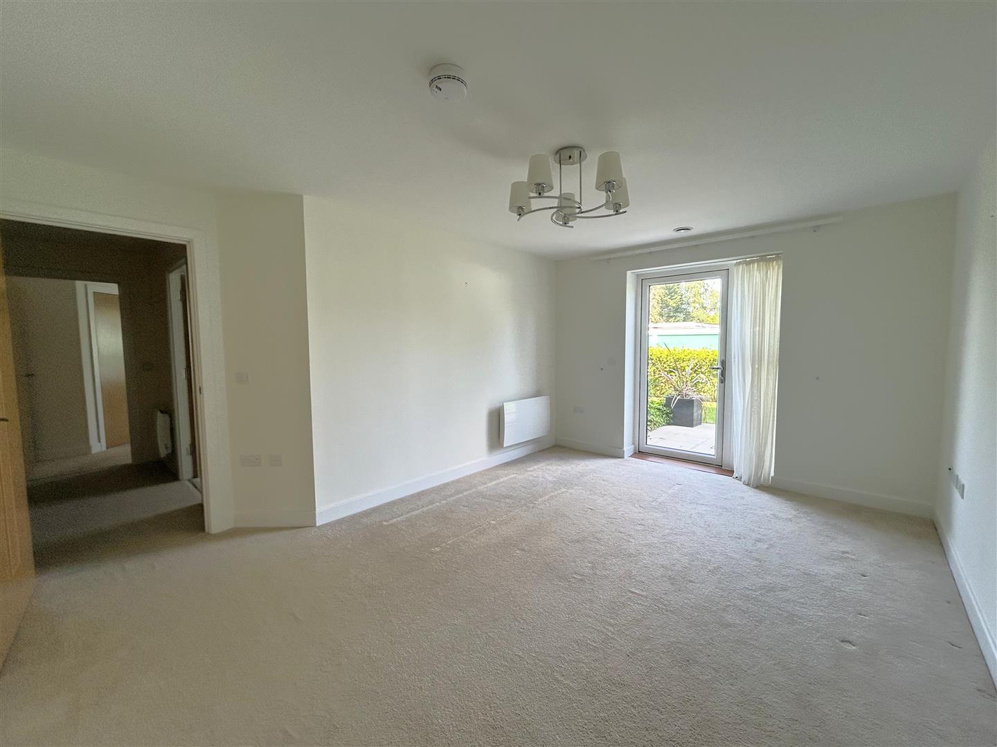 Property Image 4a29e17f-d604-417f-8475-35ff98cf24cd