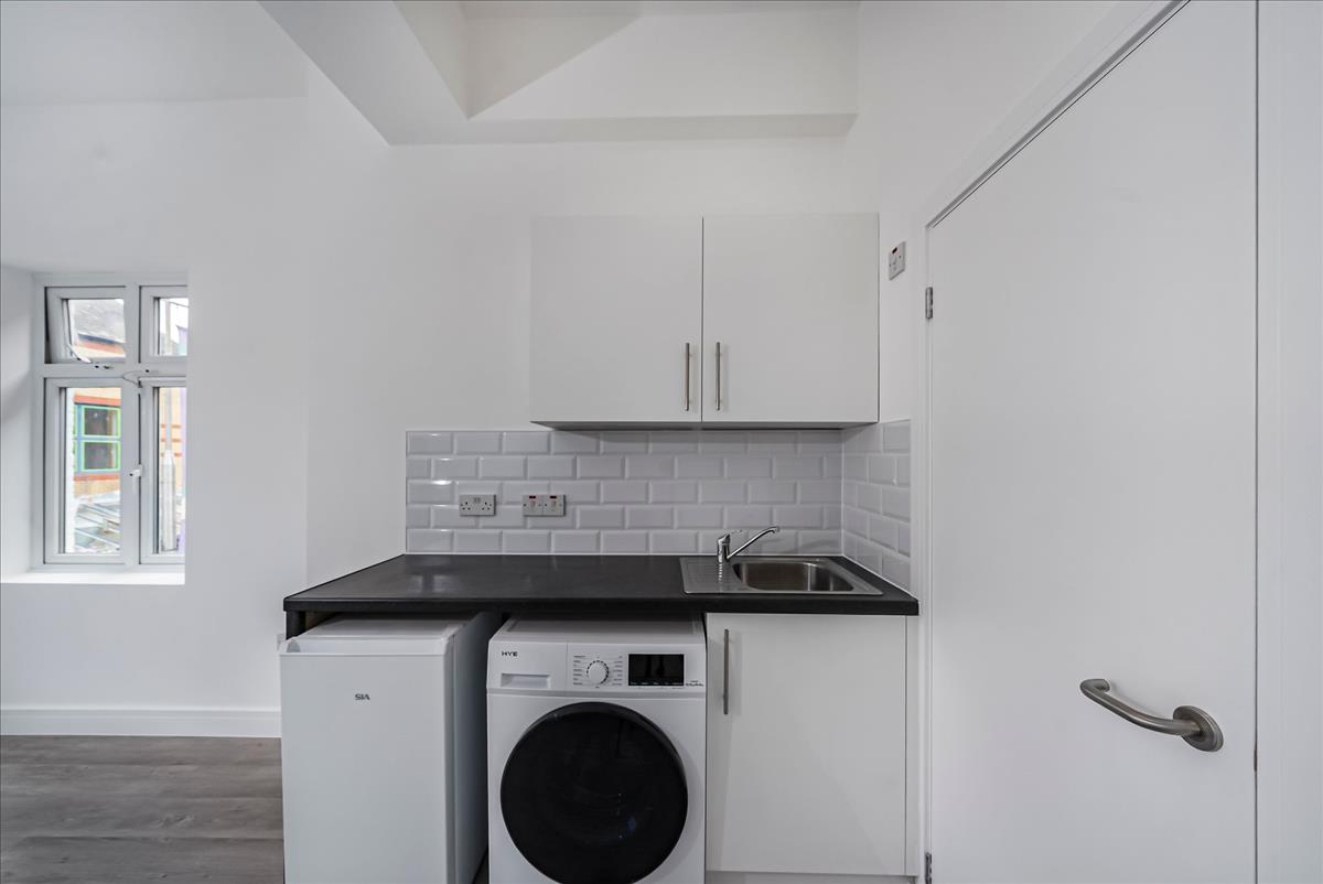 Property Image 4a32d2f1-ee29-4c57-87ef-560de9295141