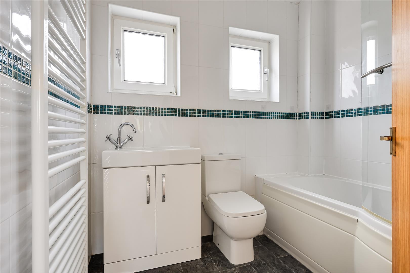 Property Image 4a379fa3-e730-48be-8d81-2f01ce27a98b