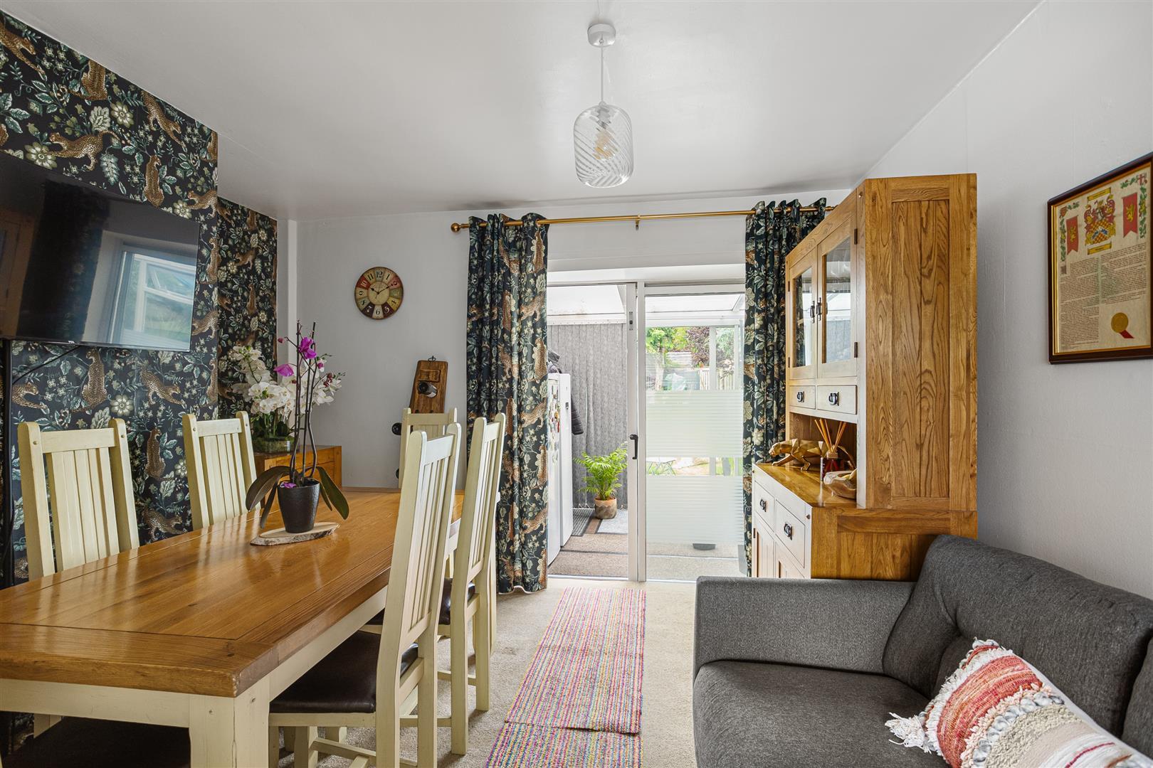 Property Image 4a476fde-d277-4448-8621-0bf73ff710e1