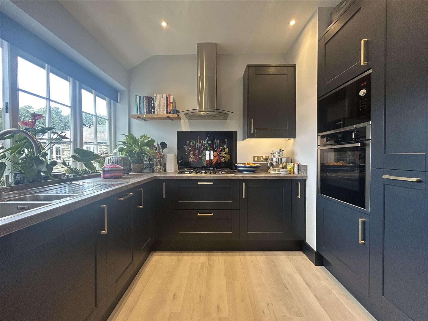 Property Image 4a49e061-9d88-4170-ae68-120882272eb7