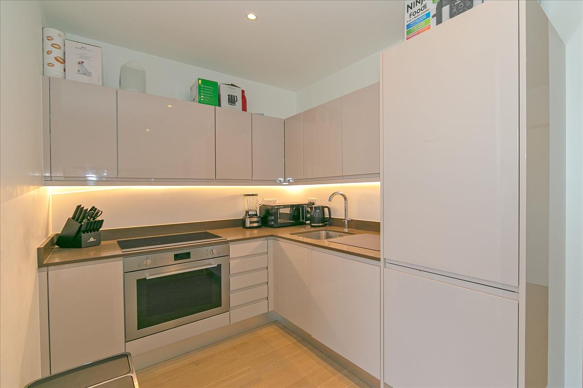 Property Image 4a4de4f5-482c-42c1-8d8c-e902a5017c4d