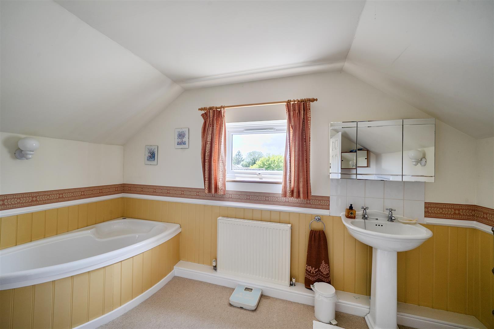 Property Image 4a610dee-4b53-46ed-bb8c-27d91a75ef4f