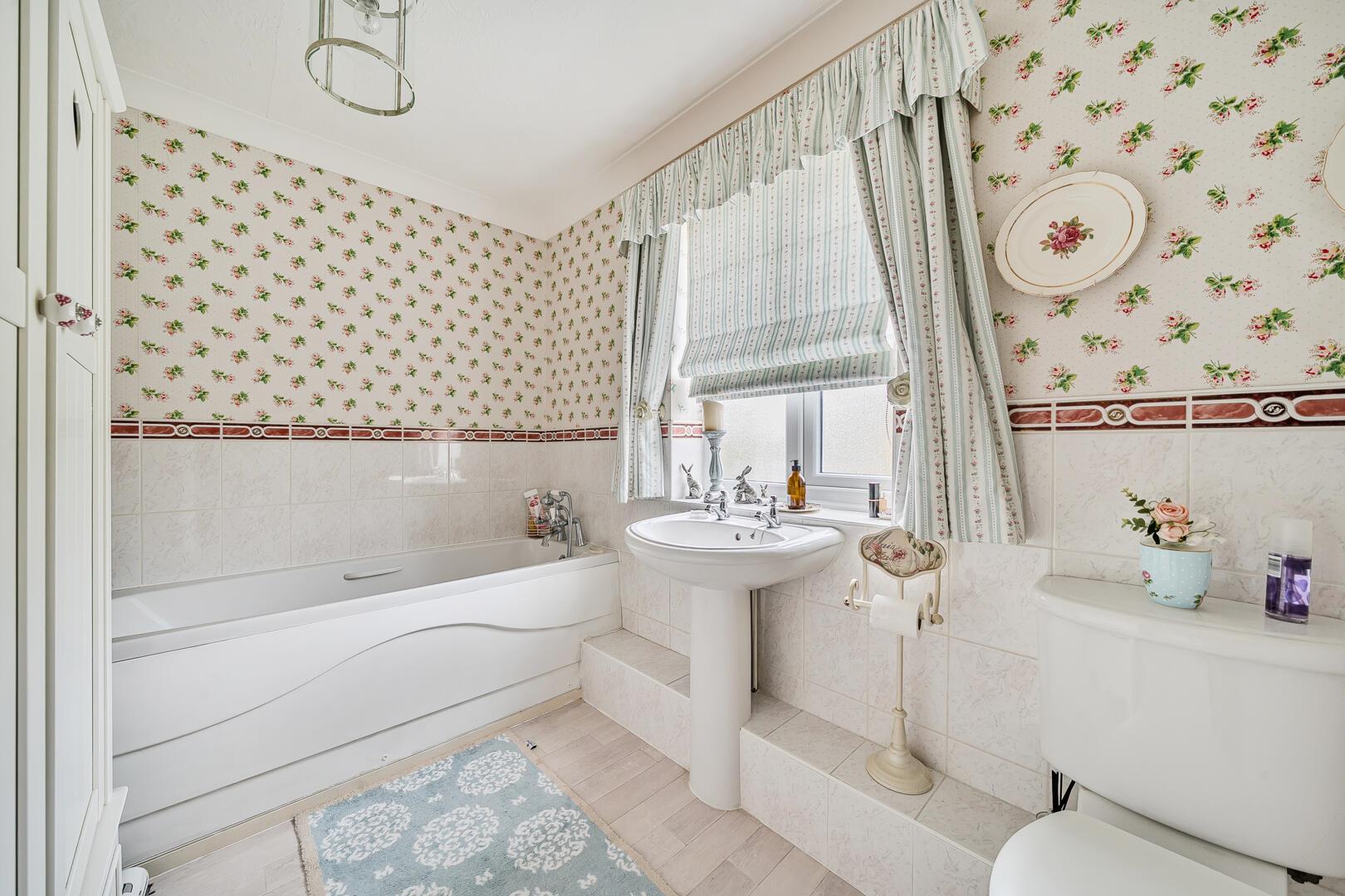 Property Image 4a619555-6e98-45ef-93d5-74ad23070170