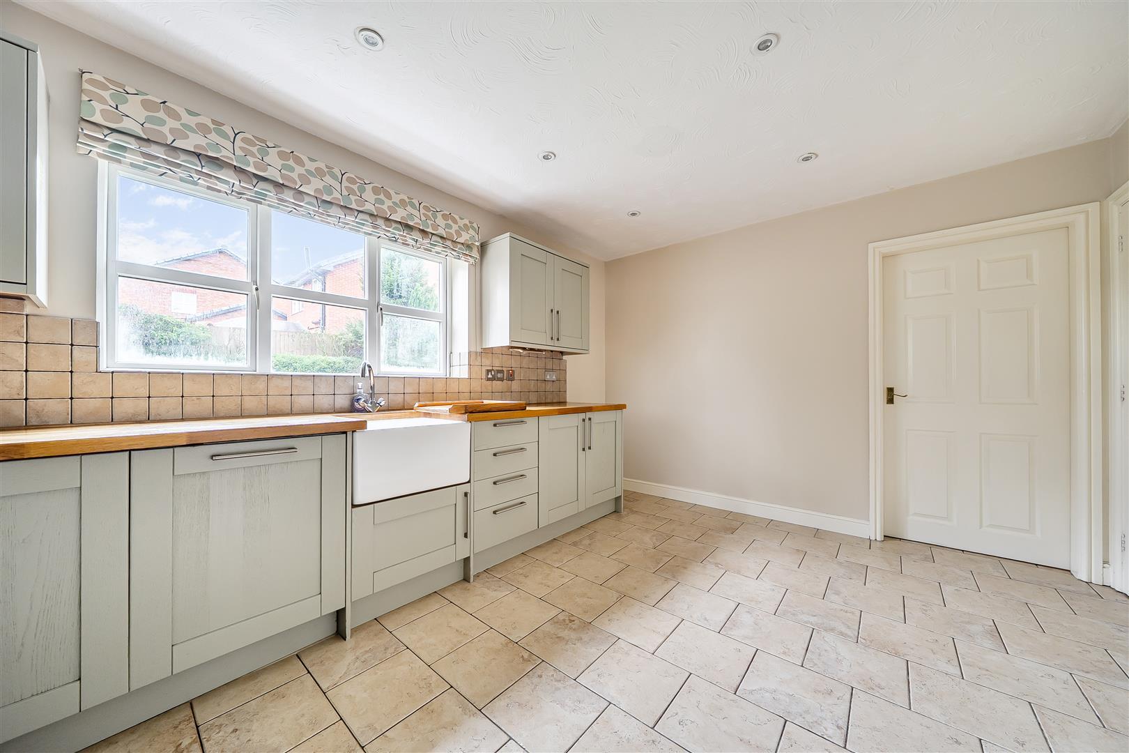 Property Image 4a6ec717-6ba8-4df4-a4db-b981537ac5f0