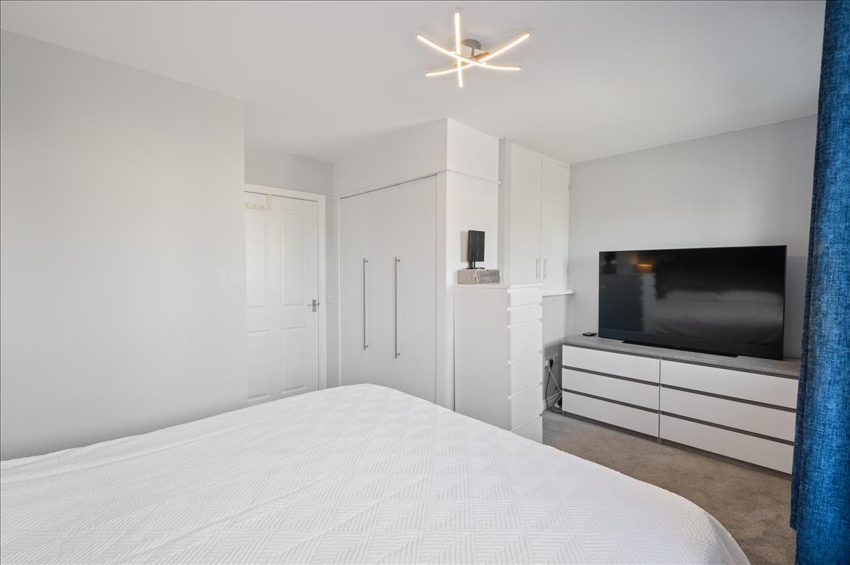 Property Image 4a7eeb72-7a96-4373-a4d8-a6aa5c0bd7e2