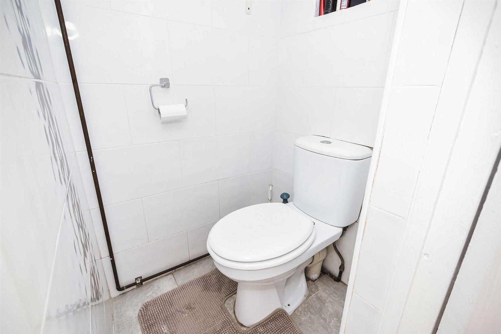 Property Image 4a89bed3-8db9-4194-8e79-1553038fe8cf