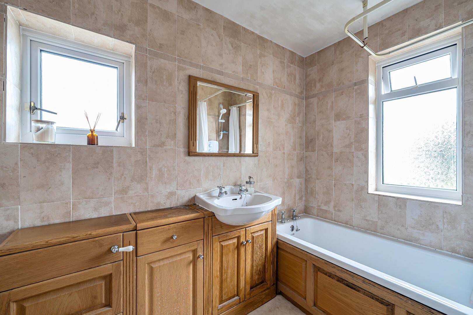 Property Image 4a8b7a12-e644-4e6a-b937-b932e093c3e3
