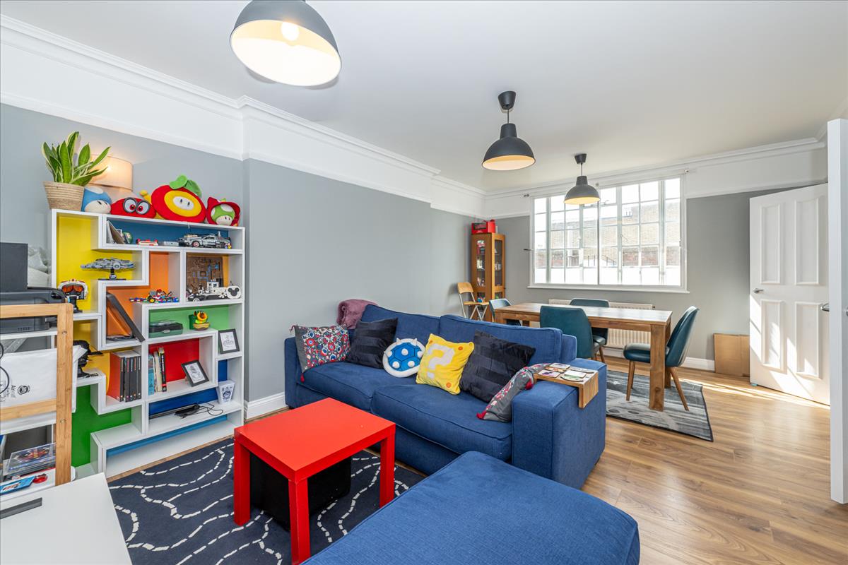 Property Image 4a91cc6a-8f45-4426-88c8-74eb3e7f8e38