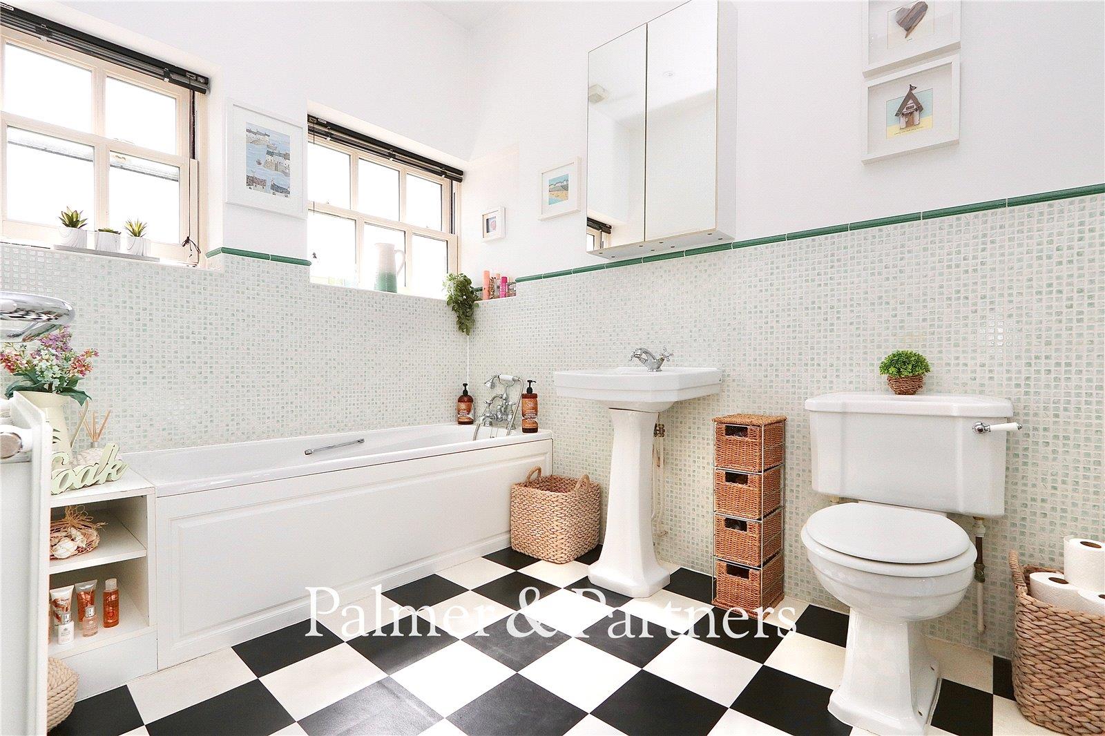 Property Image 4a9cb2b6-810b-4b5a-8fb2-6bd1915c3a0d