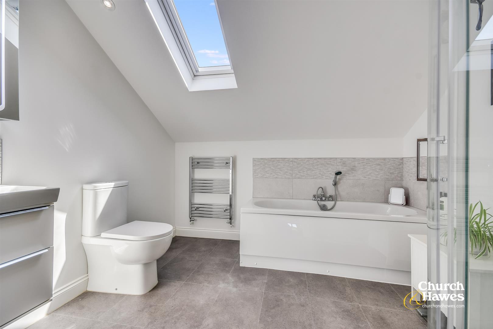 Property Image 4aa73037-5fe4-48a2-92ba-90b79d887af7