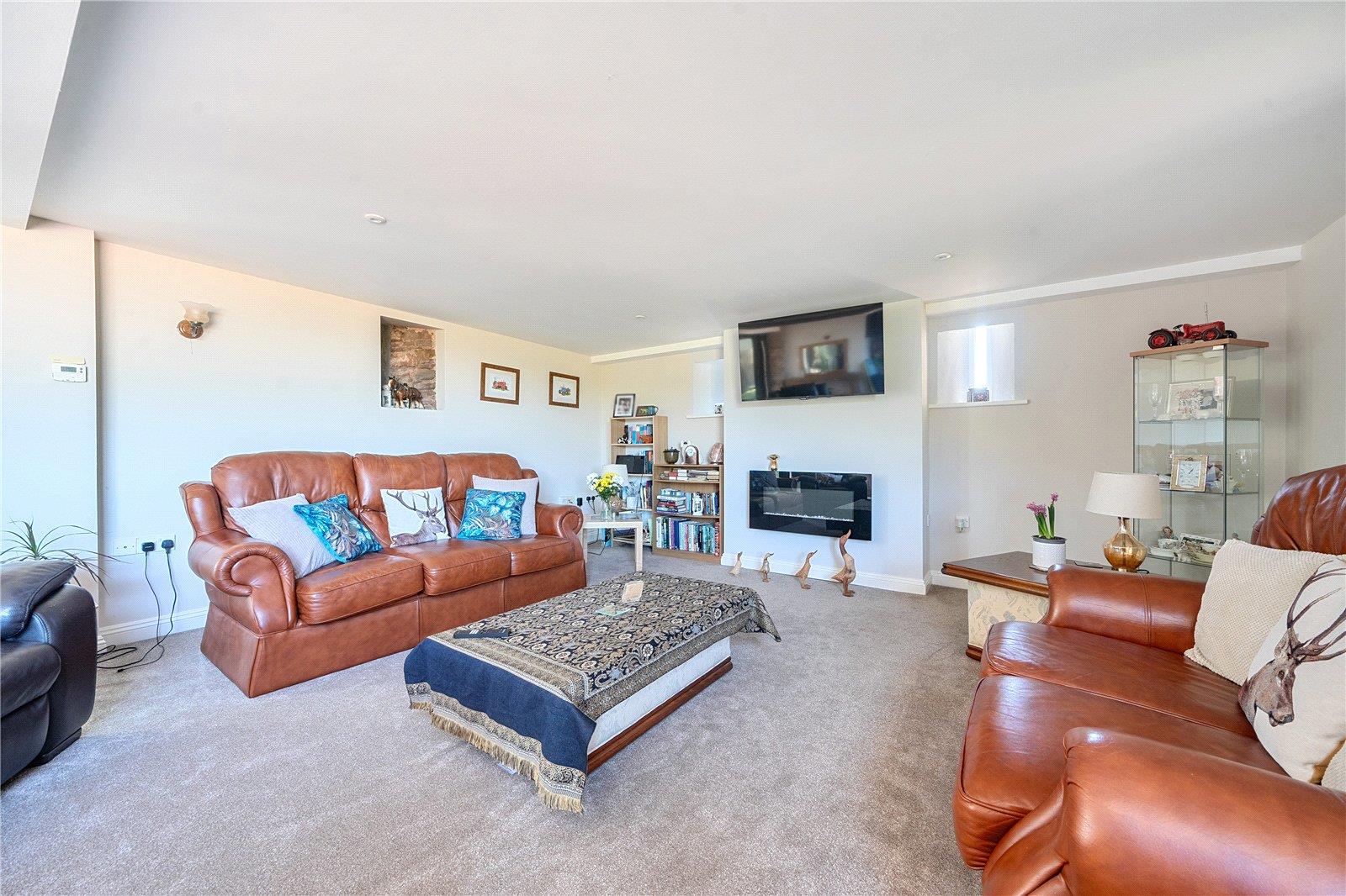 Property Image 4aa8eee6-7d81-48c7-95e1-34488ed265da