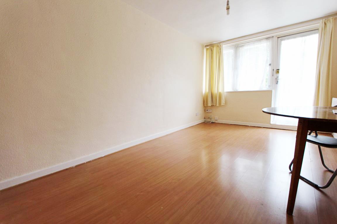Property Image 4aa92f97-d208-4136-ba89-8105901586ff