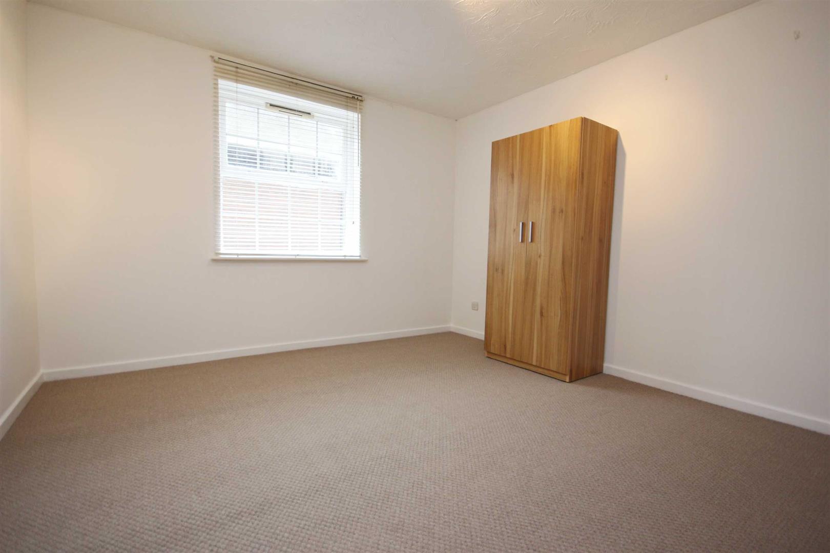 Property Image 4ac832da-e61e-49a4-ad99-9794f87c6117