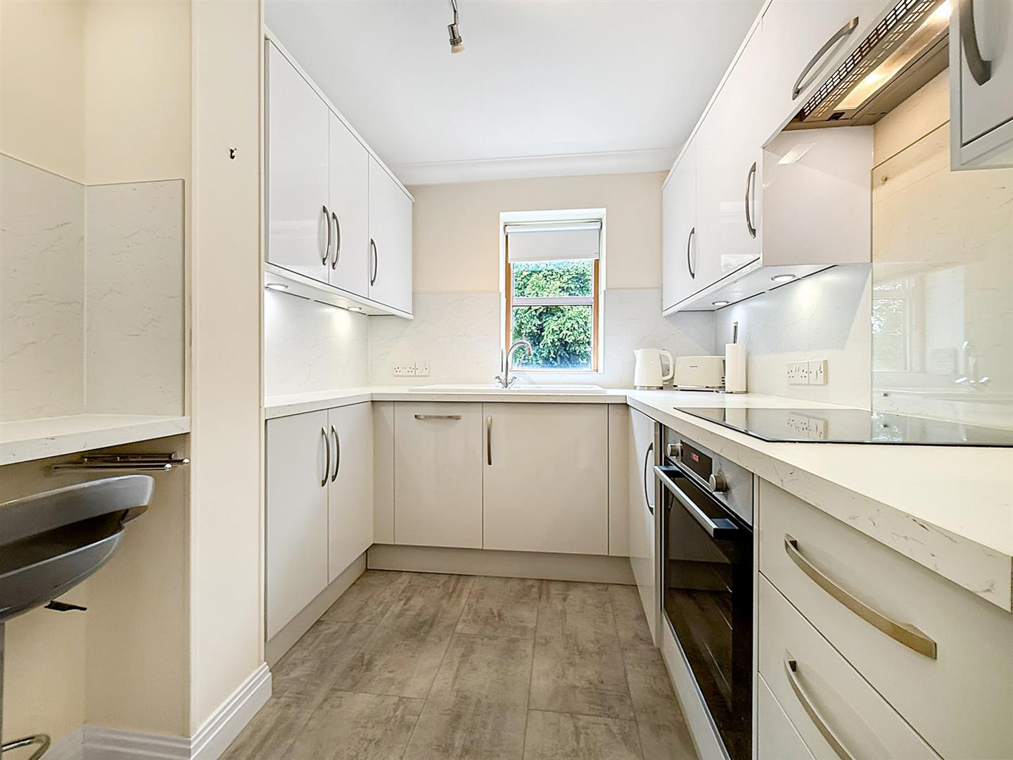 Property Image 4ad1cf70-4e9d-4ab6-9d3d-21edd99cb8cd
