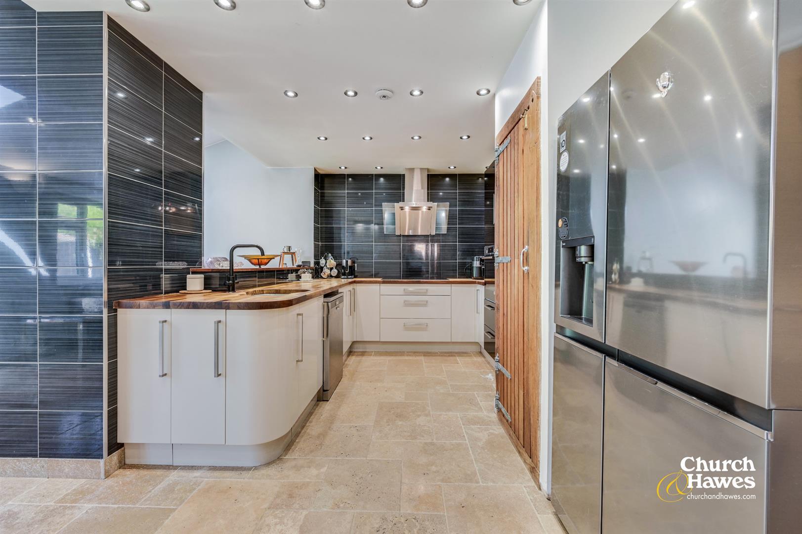 Property Image 4af77d81-ea00-4b13-aae8-215d53228f48