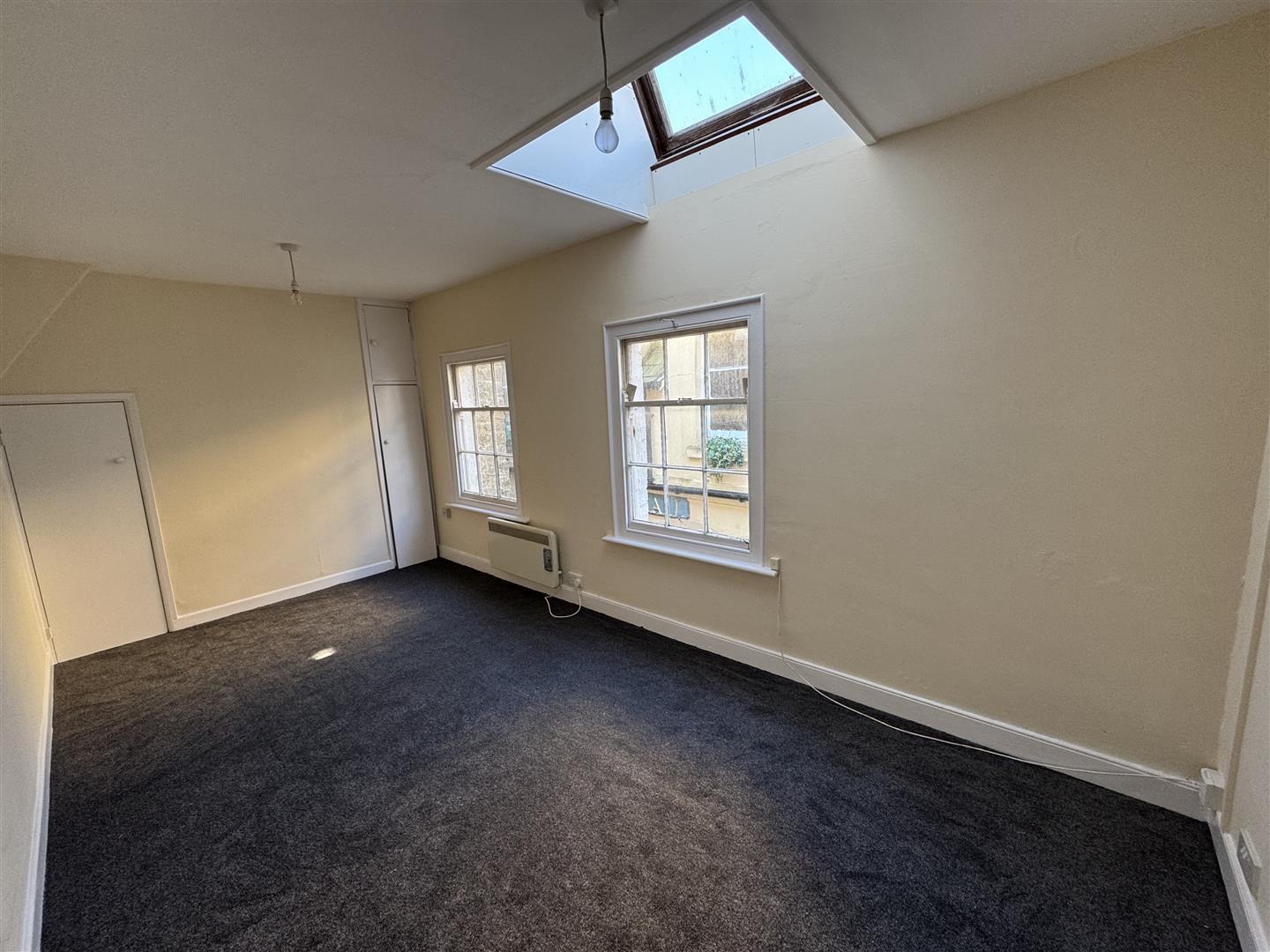 Property Image 4b160770-ce77-4bae-b549-6e3b7d89f591