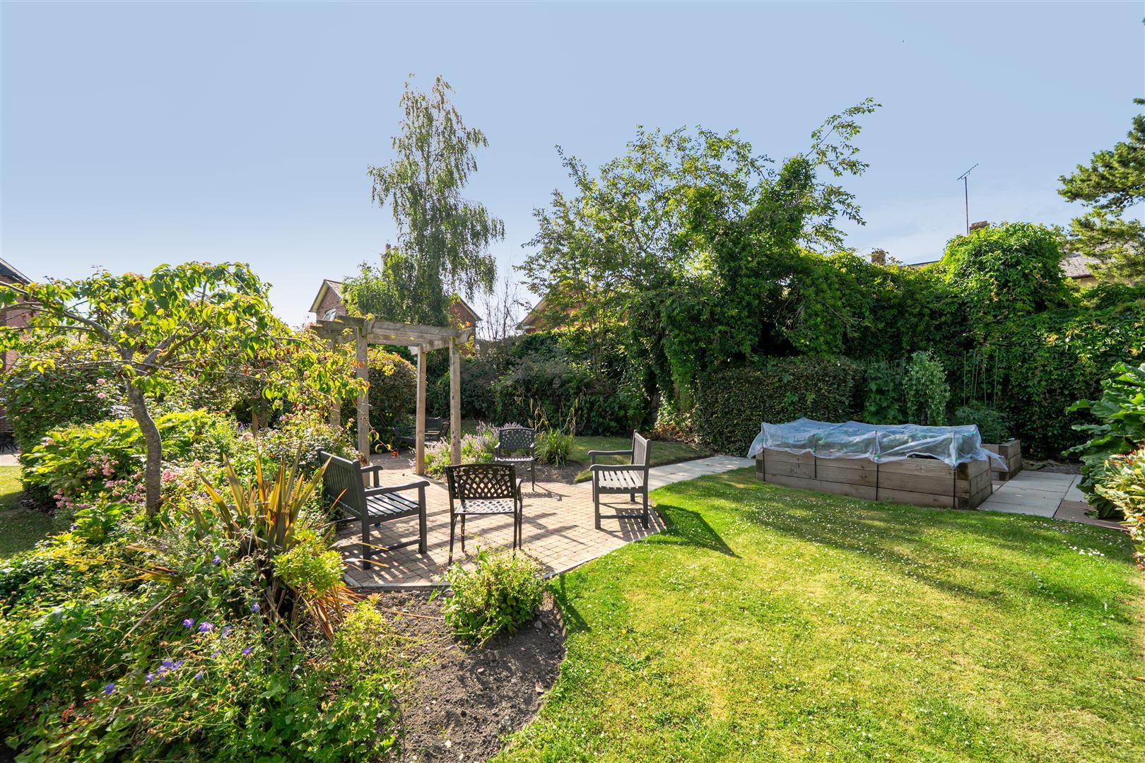 Property Image 4b1cc45a-153f-4dd3-82a8-0b63d49083c1