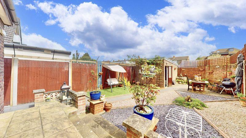 Property Image 4b412586-0bd8-471e-8af0-df06e7c32e2a